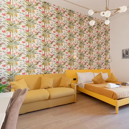 Apartment Gemma House - 100mt To Metro Station, 2 En-suite Bathrooms *