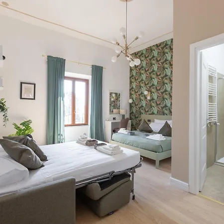 Apartment Gemma House - 100mt To Metro Station, 2 En-suite Bathrooms