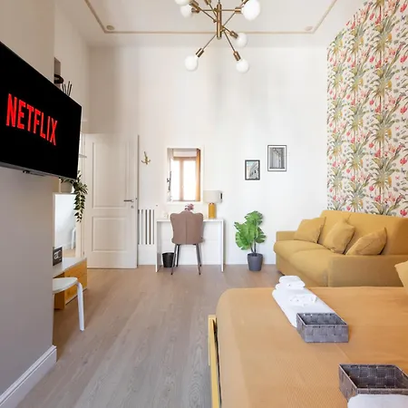 Gemma House - 100mt To Metro Station, 2 En-suite Bathrooms Apartment Rome