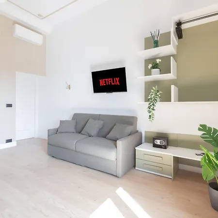 Gemma House - 100mt To Metro Station, 2 En-suite Bathrooms *