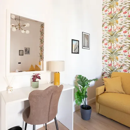 Gemma House - 100mt To Metro Station, 2 En-suite Bathrooms Apartment *
